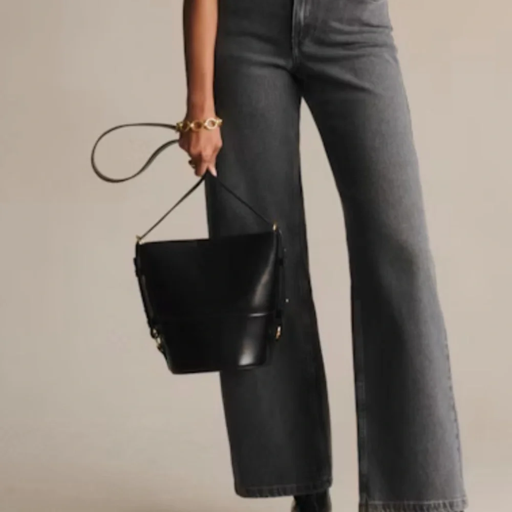 Sezane Gary in Gloss Black Leather Bag - Picture 6 of 8